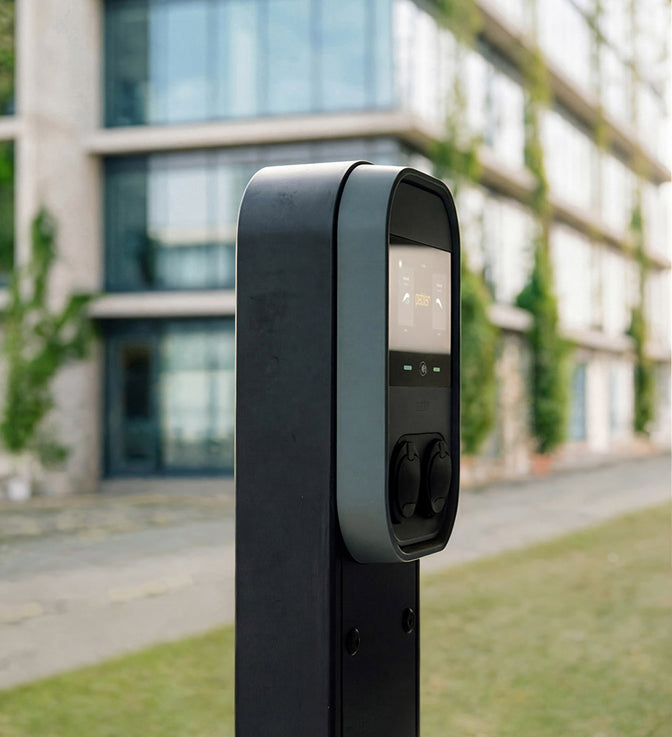 Peblar Dual 22 kW MID – Dubbele Laadpaal met 2 Type 2 Sockets incl backplate